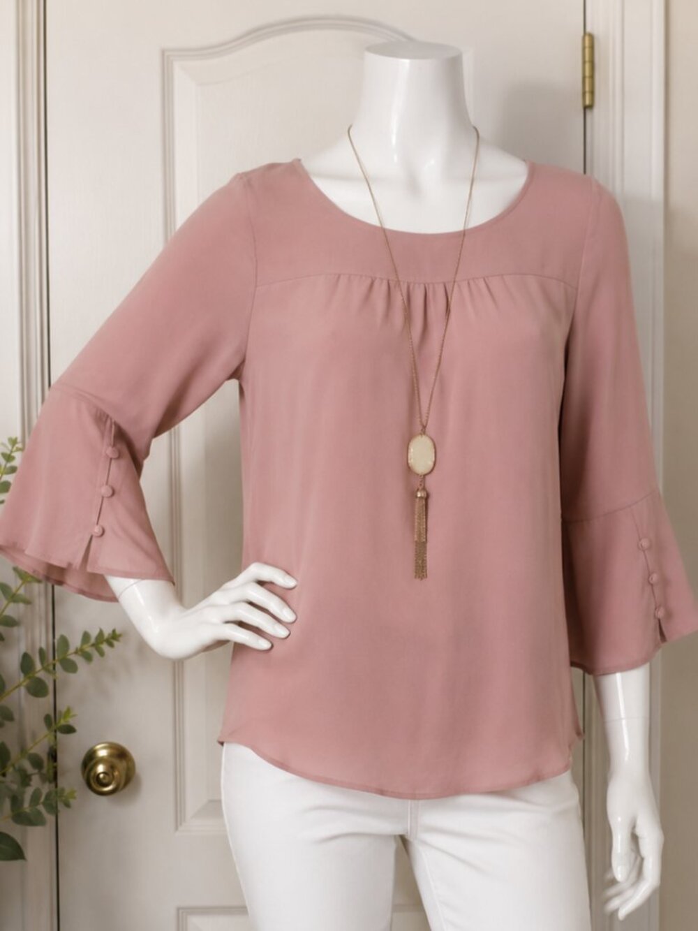 Soho Jeans Dusty Rose Bell Sleeve Blouse – Size Large – Gently Used